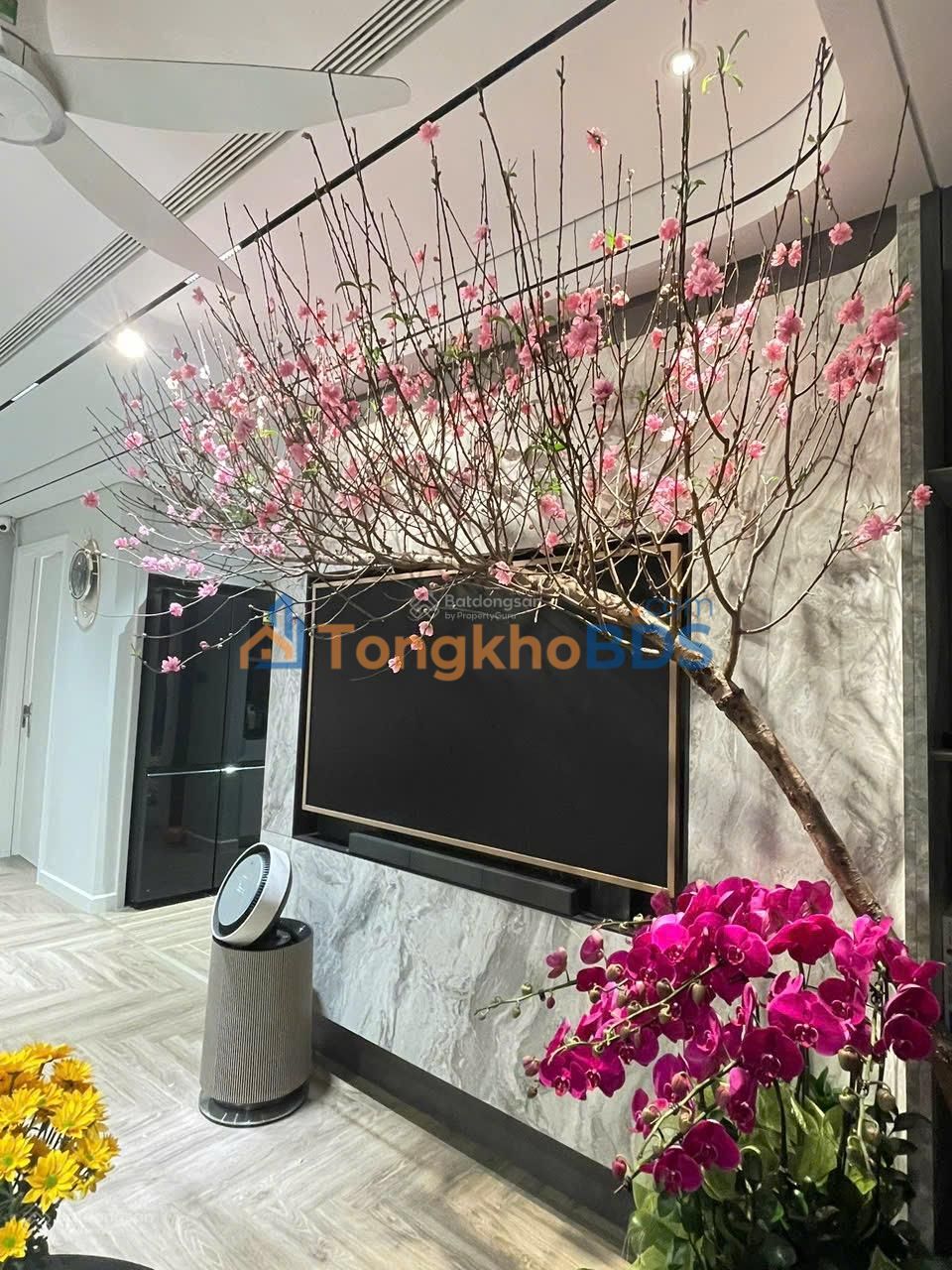 Căn hộ Han Jardin Nguyễn Văn Huyên 106m² 30 triệu - View đẹp Hồ Tây