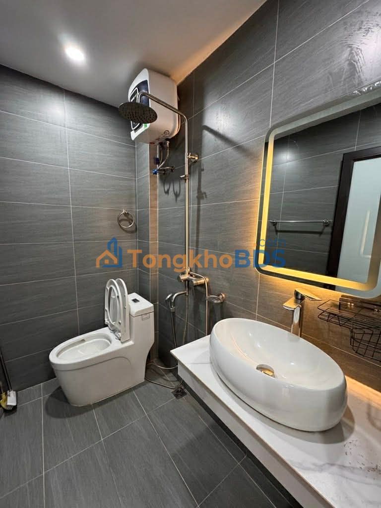 Nhà phố Thanh Nhàn 32m² 136 tỷ - Ô tô vào tận nhà