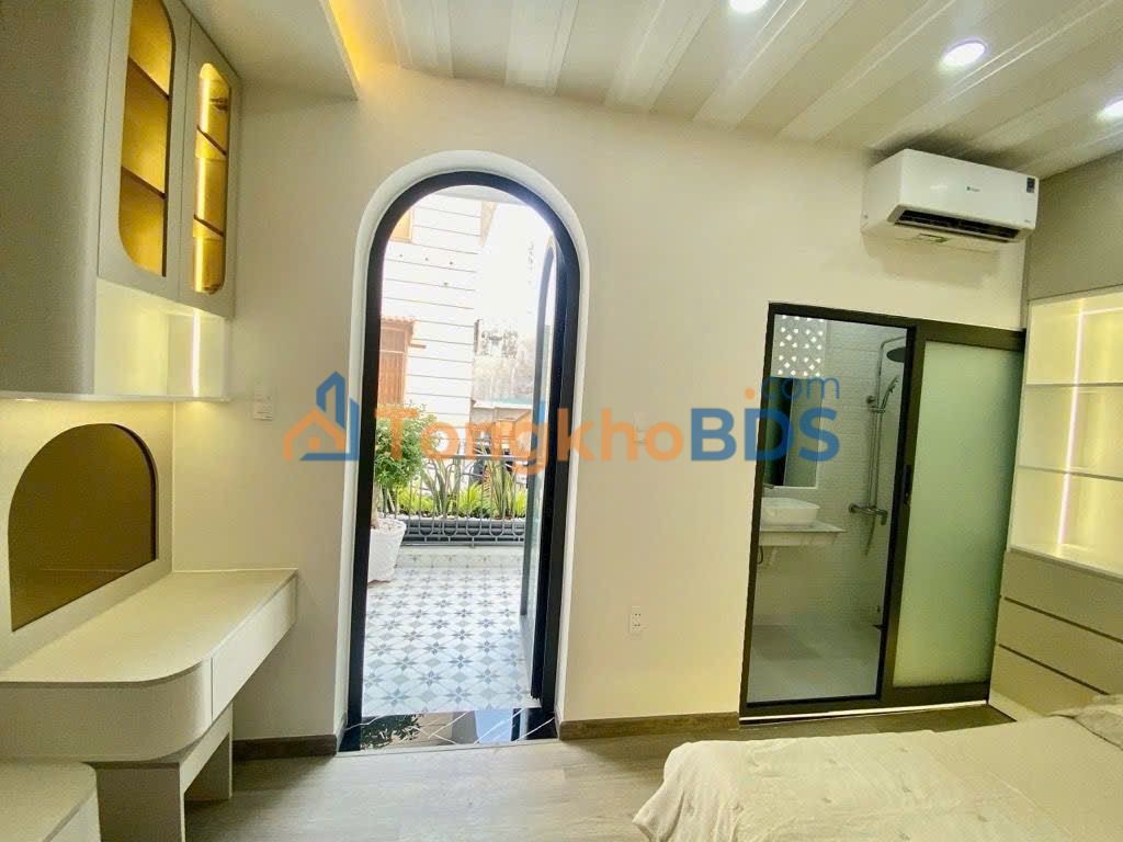 Nhà Quận 7 Huỳnh Tấn Phát 50m² giá 5 tỷ - Sẵn sàng ở ngay