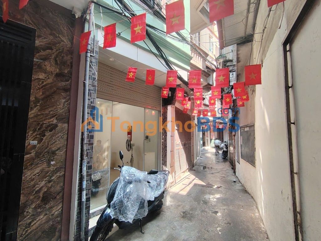 Nhà phố Ô Chợ Dừa 36m² 9.6 tỷ - Sẵn sàng ở ngay