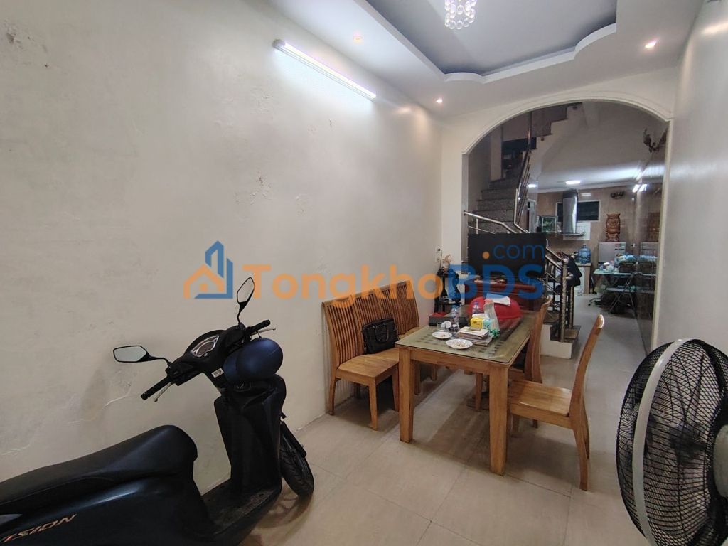 Nhà Nam Đồng Đống Đa 33m² giá 9.6 tỷ - Chính chủ bán