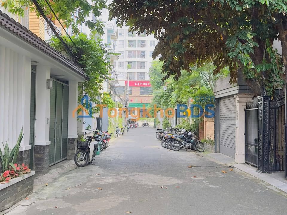 Nhà riêng Phổ Quang 78m² 16.7 tỷ - Ô tô vào tận nhà