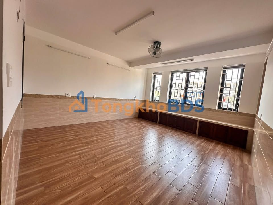 Văn phòng Phan Đăng Lưu 70m² 8.5 triệu - View thoáng