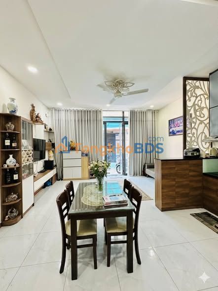 Nhà Sơn Kỳ Tân Phú 45m2 5.2 tỷ - Chính chủ, ô tô vào tận nhà