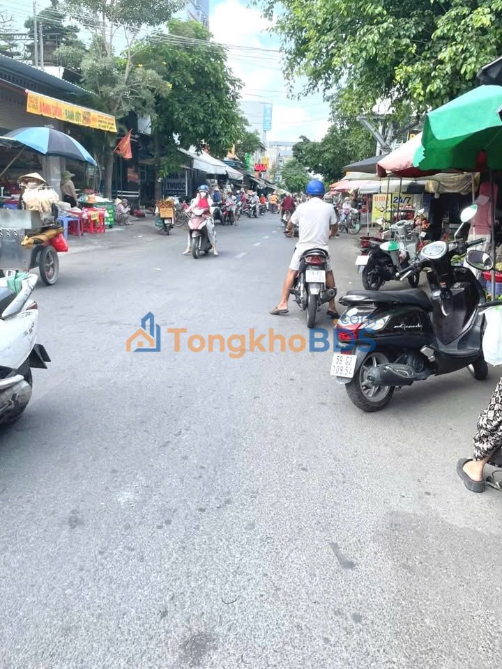 Nhà mặt tiền Chợ Giãn Dân Quận 12 100m² giá 11 tỷ – Chính chủ sẵn sàng bán