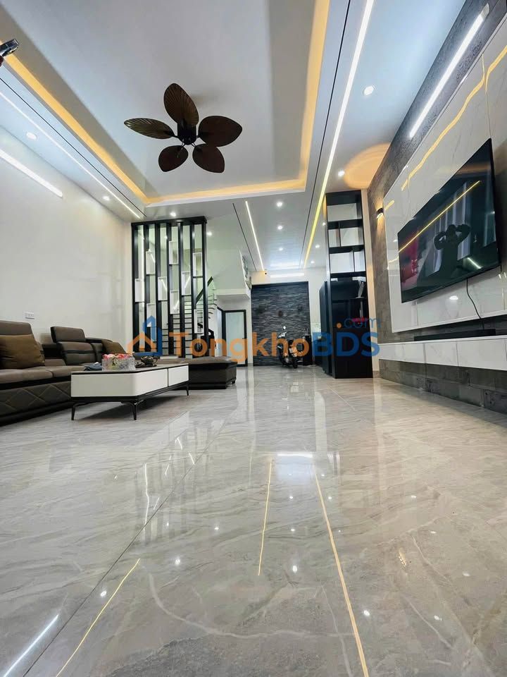 Nhà riêng Bùi Bằng Đoàn 76m² 5,2 tỷ - Ô tô vào tận nhà