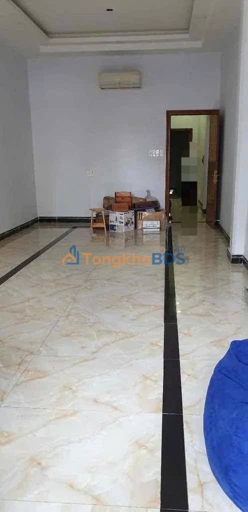 Nhà mặt tiền Nguyễn Chí Thanh Q10 360m²/60tr - Mặt tiền kinh doanh