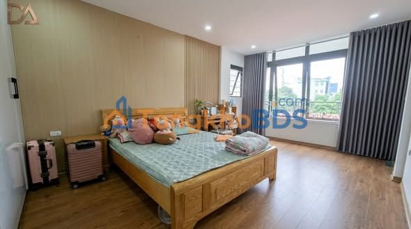 Nhà Minh Khai 35m² giá 7 tỷ - Ô tô đỗ cửa, gần Time City