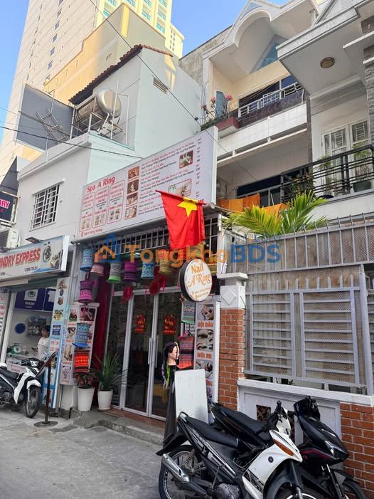 Nhà Hùng Vương Nha Trang 75,5m² 16,5 tỷ - Ô tô vào tận nhà