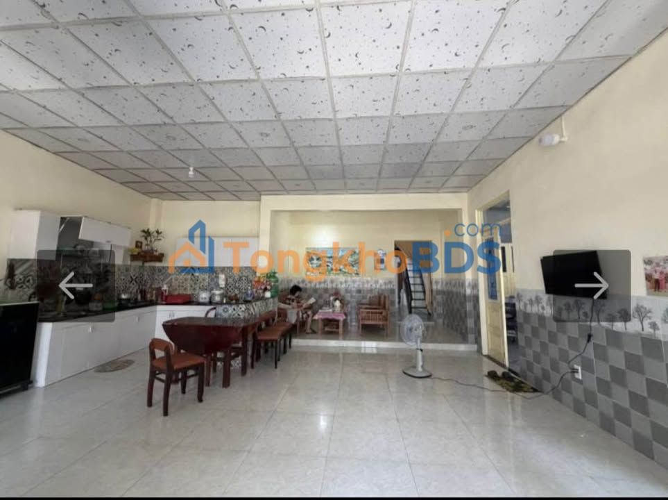 Nhà riêng Nguyễn Tất Thành 153m² 4 tỷ Sẵn sàng ở ngay