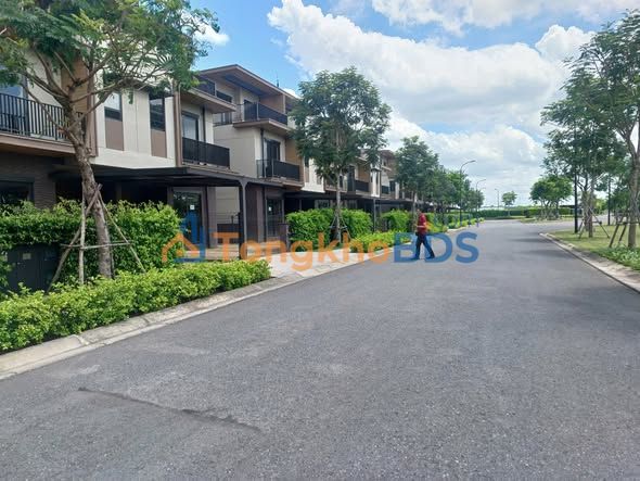 Townhouse Izumi City Cu Chi 140m² 7,8 tỷ - Sổ hồng sẵn