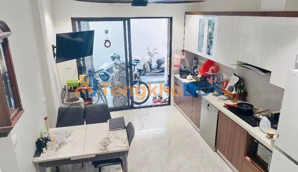 Nhà Ba Đình Hoàng Hoa Thám 35m² 7 tỷ - Full nội thất