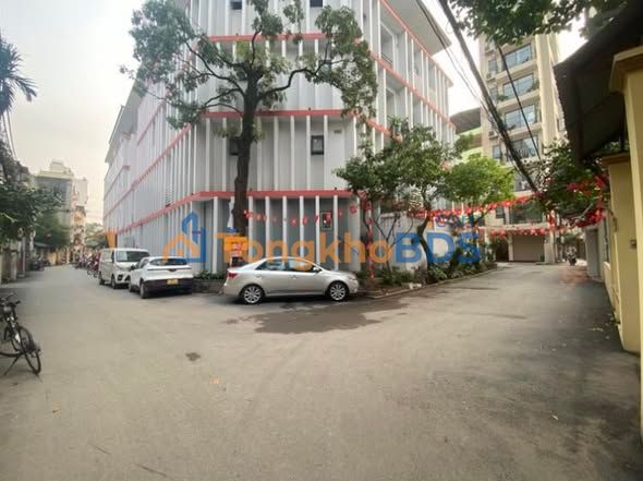 Nhà An Dương Vương Tây Hồ 52m² 15.6 tỷ - Chính chủ bán