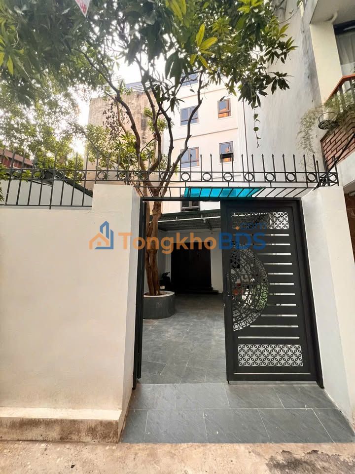 Nhà riêng Ngõ 12 Xuân La 25m2 5.8 triệu - Sẵn sàng ở ngay