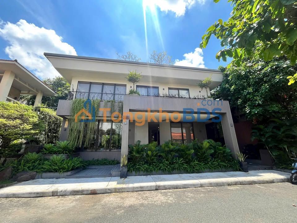 Townhouse PMH Q7 360m² 140 tỷ - Sẵn sàng ở ngay