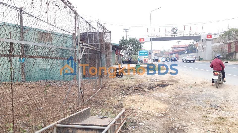 Mặt bằng cho thuê Yên Trạch 11x23m - Mặt tiền kinh doanh