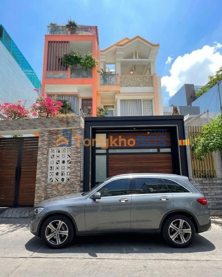 Nhà Phước Long A Thủ Đức 95m² giá 11 tỷ - Ô tô vào tận nhà