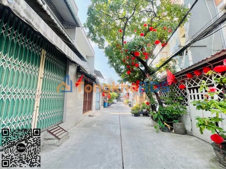 Nhà riêng Khu Tên Lửa 60m2 giá 6.28 tỷ - Ô tô vào nhà