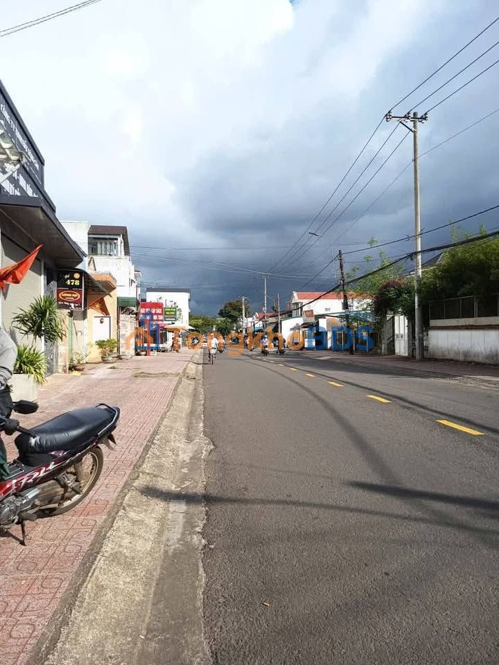 Đất nền Nguyễn Thái Học La Gi 300m² 7.5 tỷ - Đường to ô tô