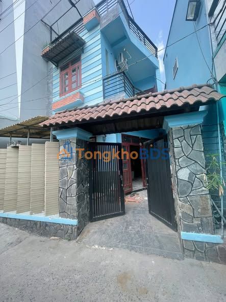 Nhà hẻm Đường 11 Thủ Đức 105m² 10 triệu - Sẵn sàng ở ngay