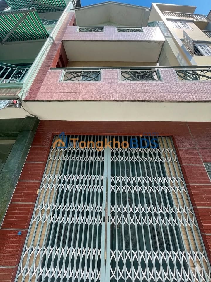 Nhà Nguyễn Văn Cừ Q5 74m² 9 tỷ - Ô tô vào tận nhà