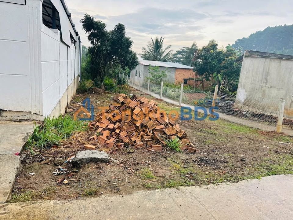 Đất nghỉ dưỡng Nam Ban 600m² giá 1.1 tỷ - Sổ đỏ chính chủ