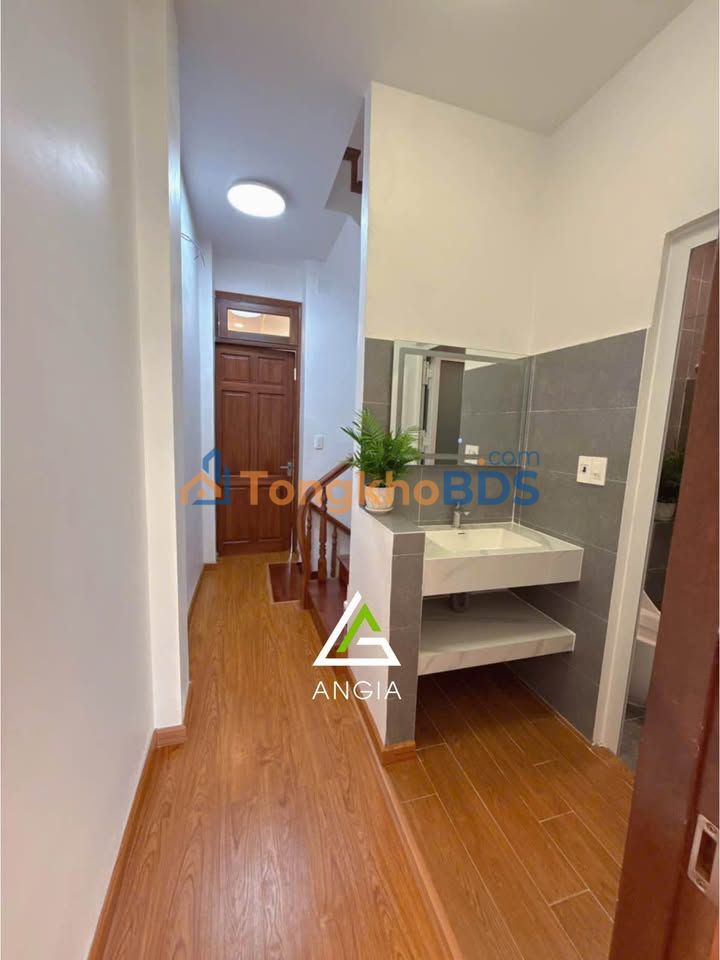 Nhà riêng Phường 4 Đà Lạt 63m² 9 tỷ - Ô tô vào tận nhà