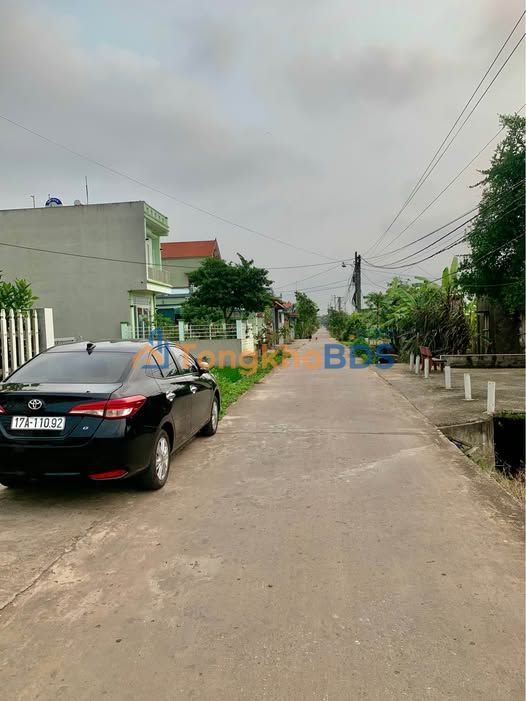 Đất nền Thôn Đoài Hòa Bình 100m² - Đường to ô tô