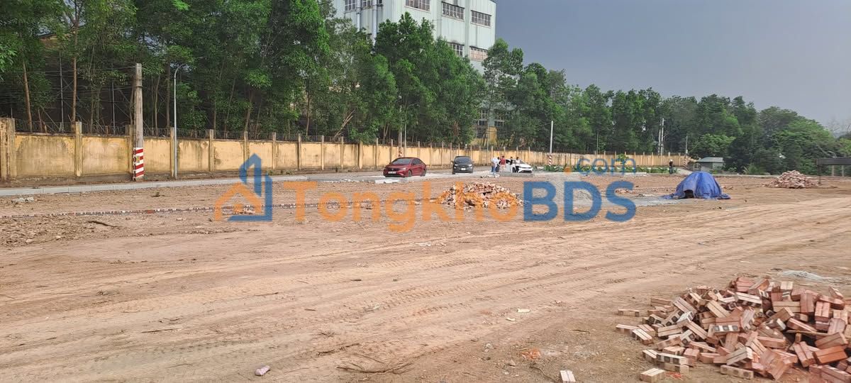 Đất nền Sơn Tây 100m² giá 900 triệu - Sổ đỏ chính chủ