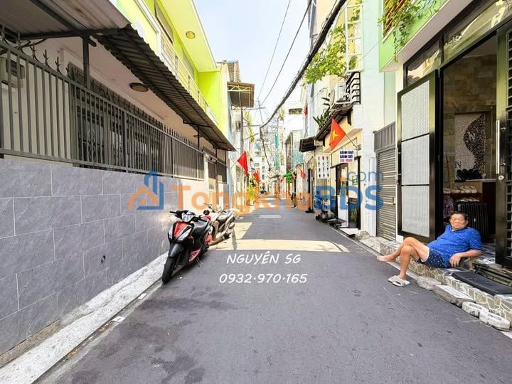 Nhà Phan Xích Long 63m² giá 9.48 tỷ - Ô tô vào tận nhà
