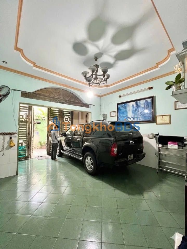 Nhà phố Đô Đốc Lộc Tân Phú 10.5 tỷ - Mặt tiền kinh doanh