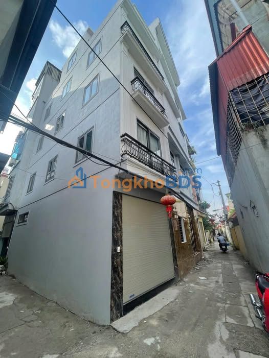 Nhà riêng Tứ Hiệp 28m² giá 3.8 tỷ - Ô tô vào tận nhà