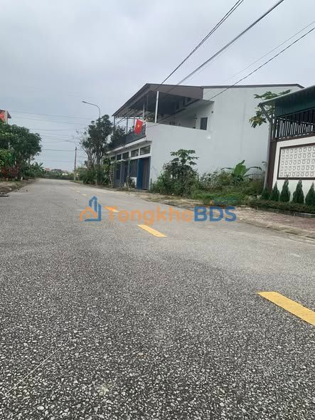 Đất nền Đường 72 Vinh 140m² giá 5 tỷ - Đường to ô tô