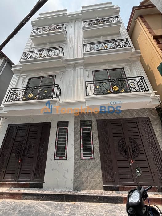 Nhà Đức Giang Long Biên 55m² 8 tỷ - Ô tô vào tận nhà