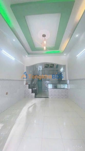 Nhà hẻm Lê Hồng Phong Phú Hòa 80m² 5.5tr - Ô tô vào sân