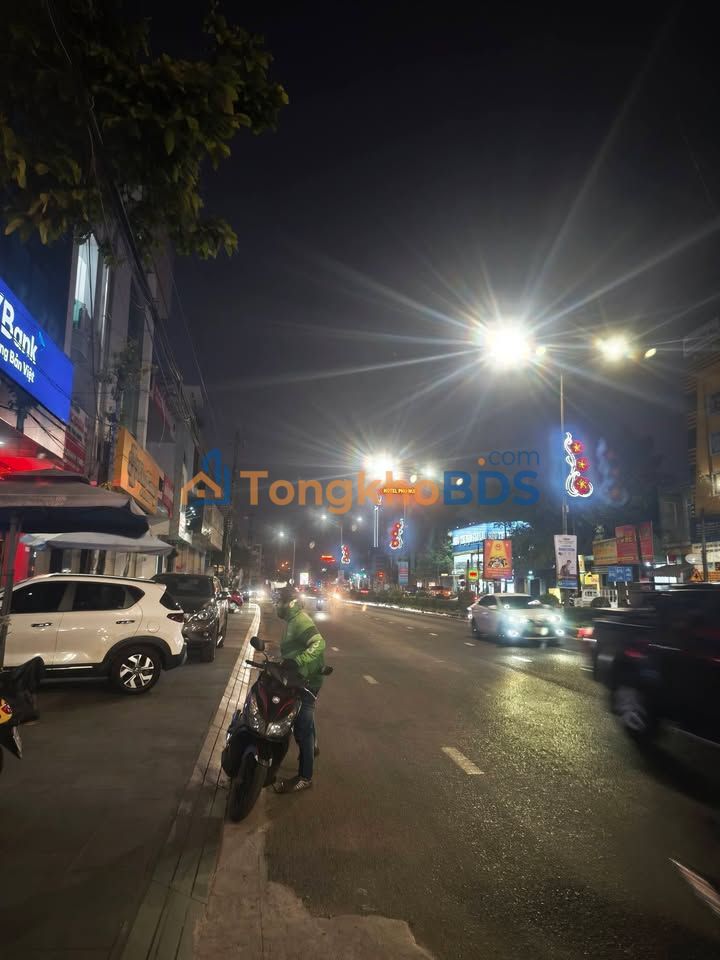 Nhà Nguyễn Tất Thành Pleiku 108m² - Ô tô vào nhà gần Mường Thanh