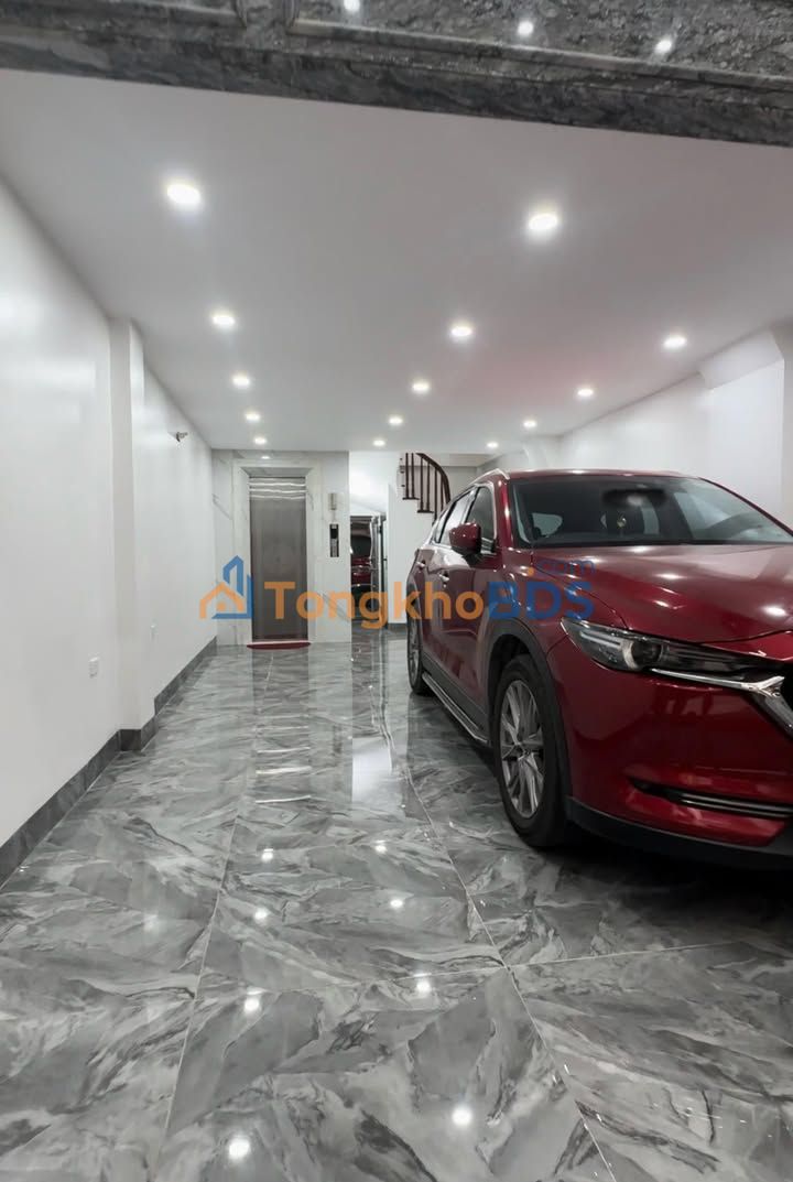 Nhà phố Lạc Trung 50m² giá 10 tỷ - Ô tô vào tận nhà