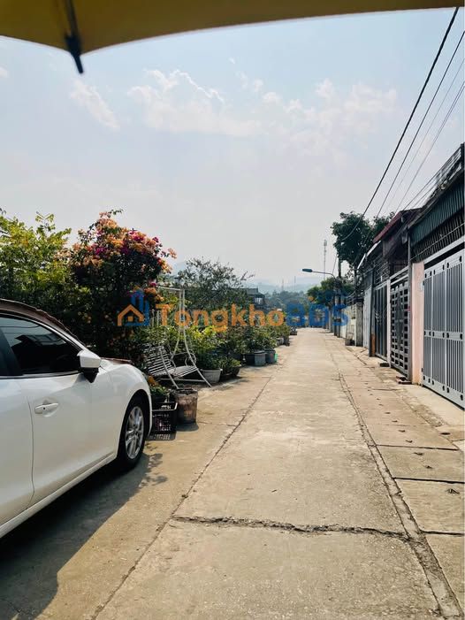 Nhà riêng Pom Hán 108m² 1 tỷ - Ô tô vào tận cửa