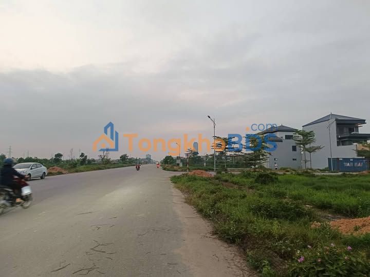 Đất nền Lê Duẩn Hồng Lĩnh 184m² đường to ô tô