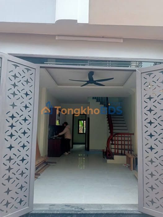 Nhà riêng Như Quỳnh 44m² giá 3 tỷ - Chính chủ bán sẵn sàng ở ngay