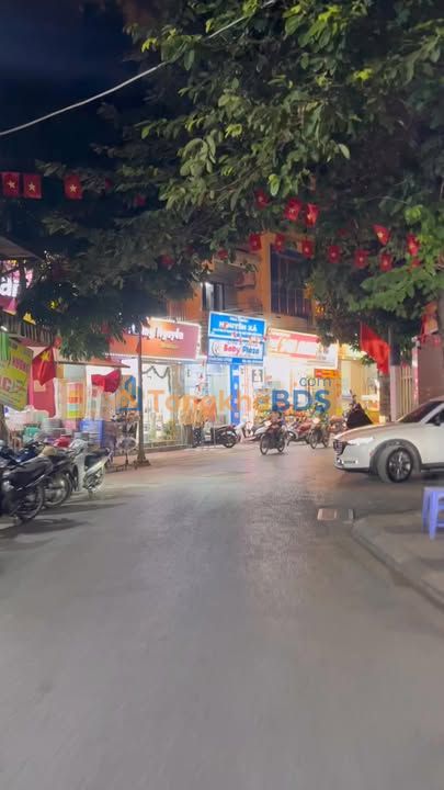 Nhà riêng Hoài Đức 40m² giá 7 tỷ - Ô tô vào tận nhà