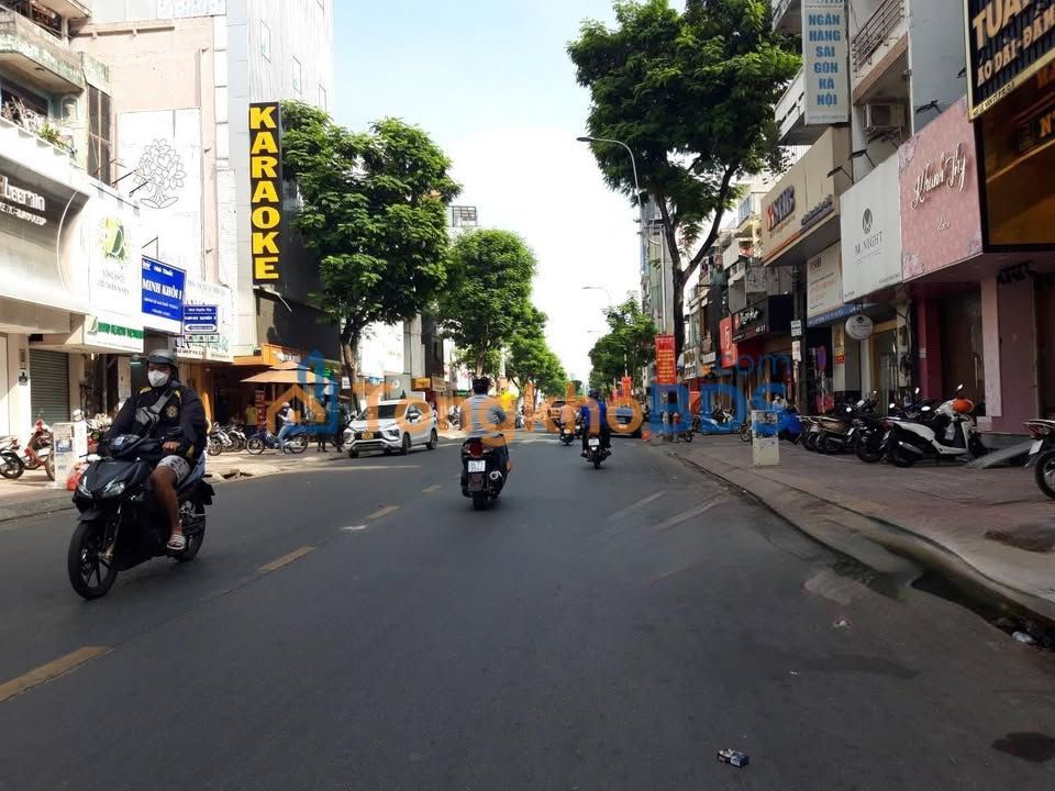 Nhà phố Yên Lãng Đống Đa 263m² 200tr/tháng - Mặt tiền KD