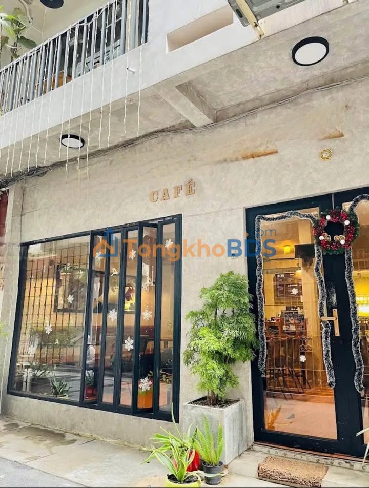 Nhà hẻm Cống Quỳnh Q1 60m² giá 20 triệu - Sẵn sàng ở