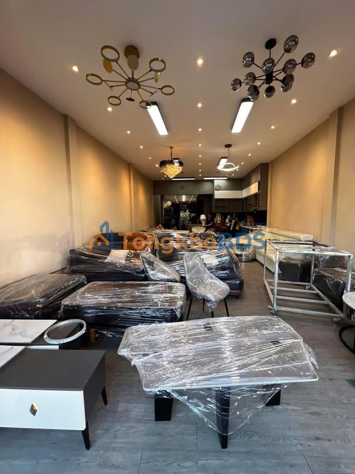 Nhà nguyên căn Nguyễn Thái Học Quy Nhơn 160m² 16 triệu - Vị trí đẹp