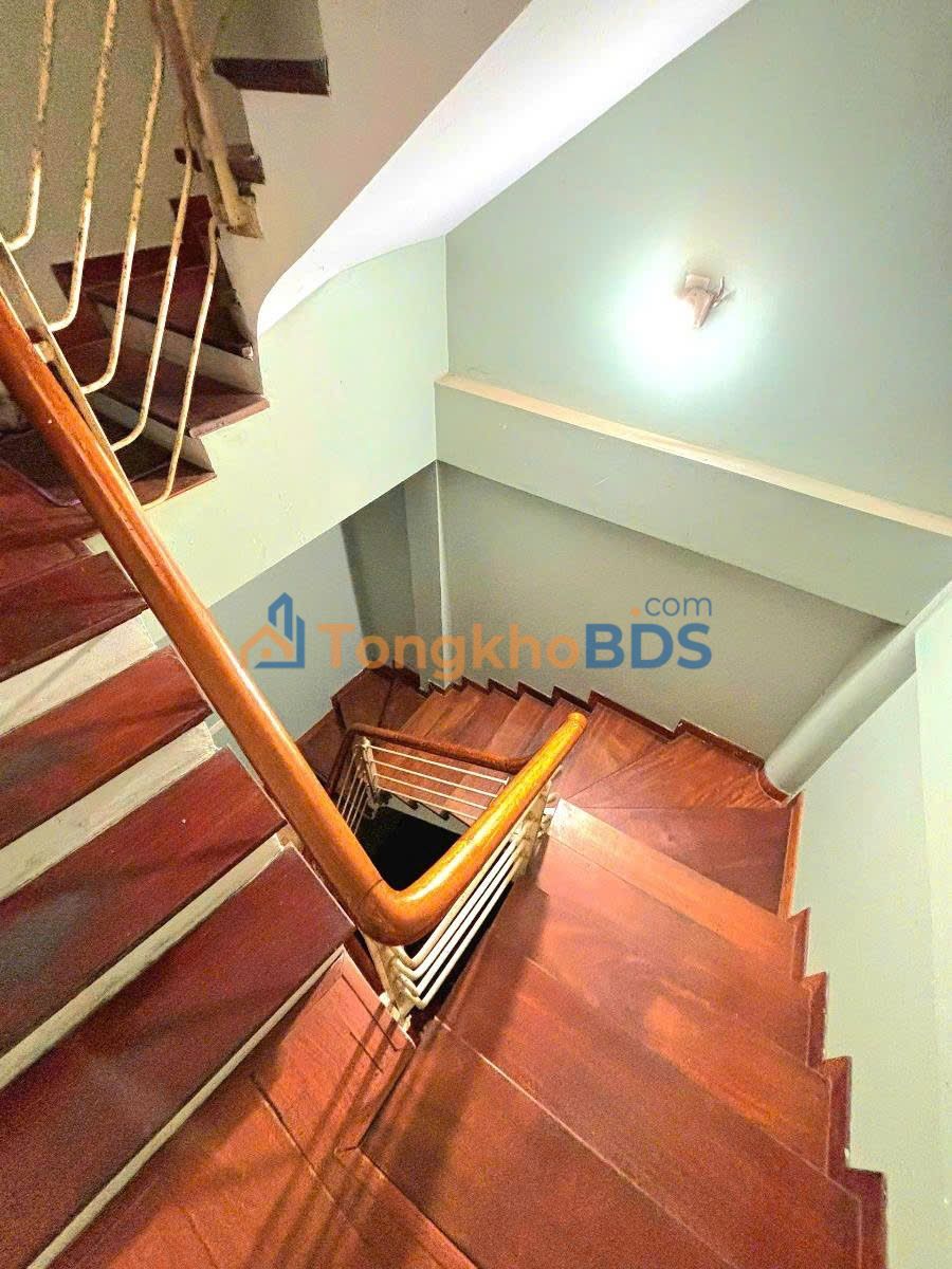 Nhà riêng Hai Bà Trưng 57m² 11 tỷ - Ô tô vào tận nhà