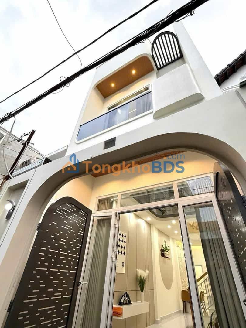 Nhà Nguyễn Kiệm 30m² 1.8 tỷ - Ô tô vào tận nhà