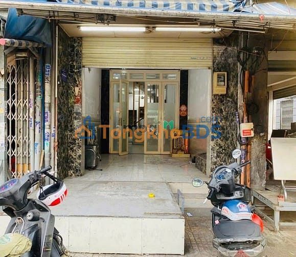 Mat bang Au Co Q11 24.5m2 gia 9.5 trieu - Mat tien kinh doanh