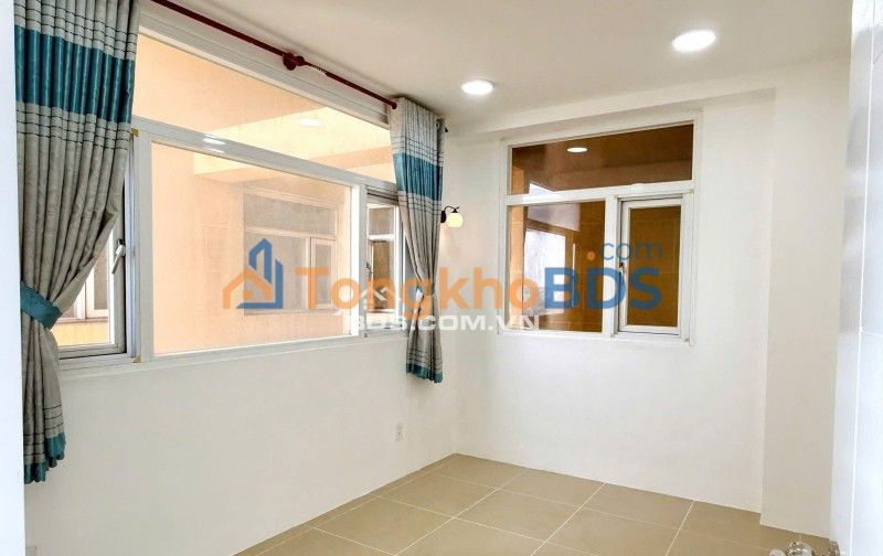Căn hộ Nguyễn Trãi, Q1 70m² 12tr/tháng - Bàn giao ngay