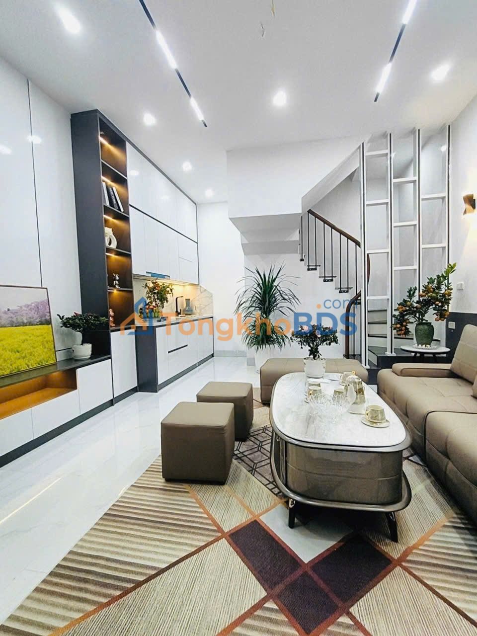 Nhà riêng Lương Khánh Thiện 30m² 9 tỷ - Sẵn sàng ở ngay