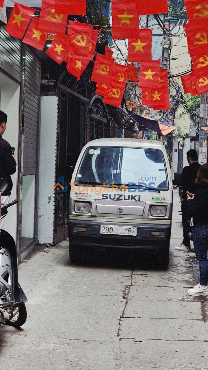 Nhà Giáp Bát Hoàng Mai 35m² 12.8 tỷ - Ô tô vào tận nhà